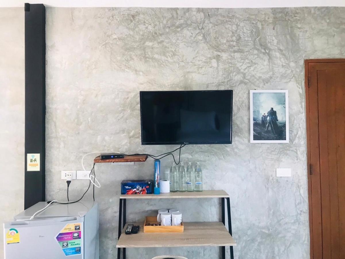 Solarcell Private Homestay - โซล่าเซลล์ไพรเวทโฮมสเตย์ Uthai Thani Exterior photo